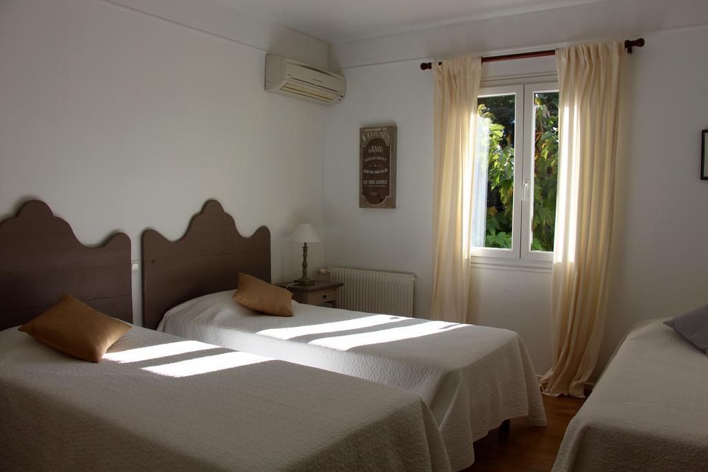 Hotel Les Oliviers Draguignan Exterior photo